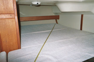Hunter 335 aft stateroom